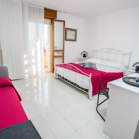 Bed and Breakfast La Porta Di Mare *